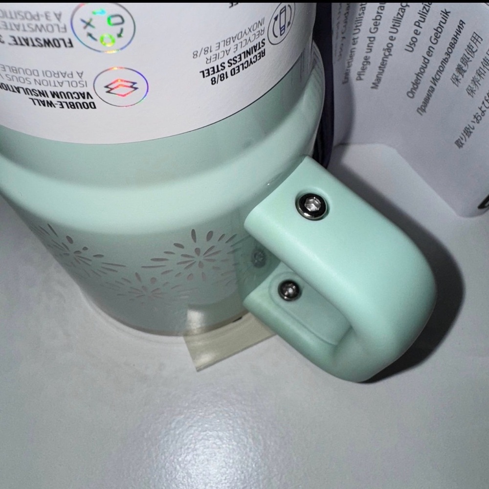 Stanley 20oz Quencher Tumbler Seaglass Gloss - Winter Wonderland Limited Release - Picture 8 of 8